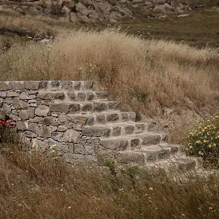 Jardin * Mikrí Vígla