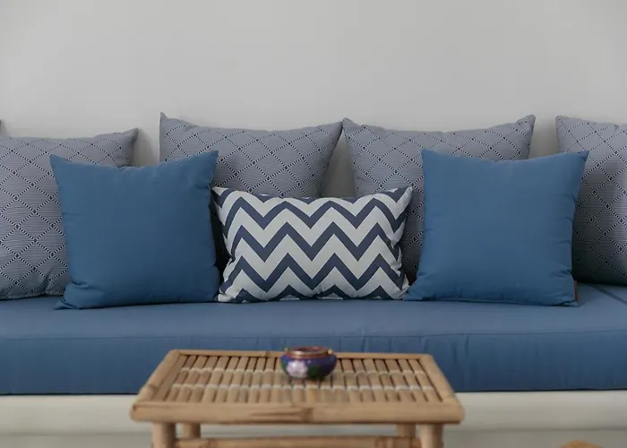 Jardin * 미크리 비글라